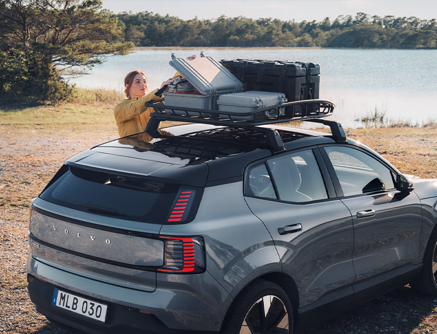 Amplitude-Auto-Volvo-EX30